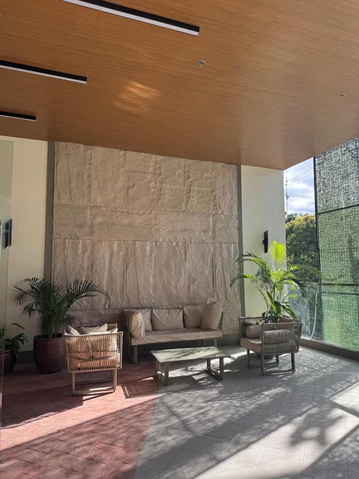 Aparthotel 2br Qc Furnished W 300mbps Net Free Pool Use