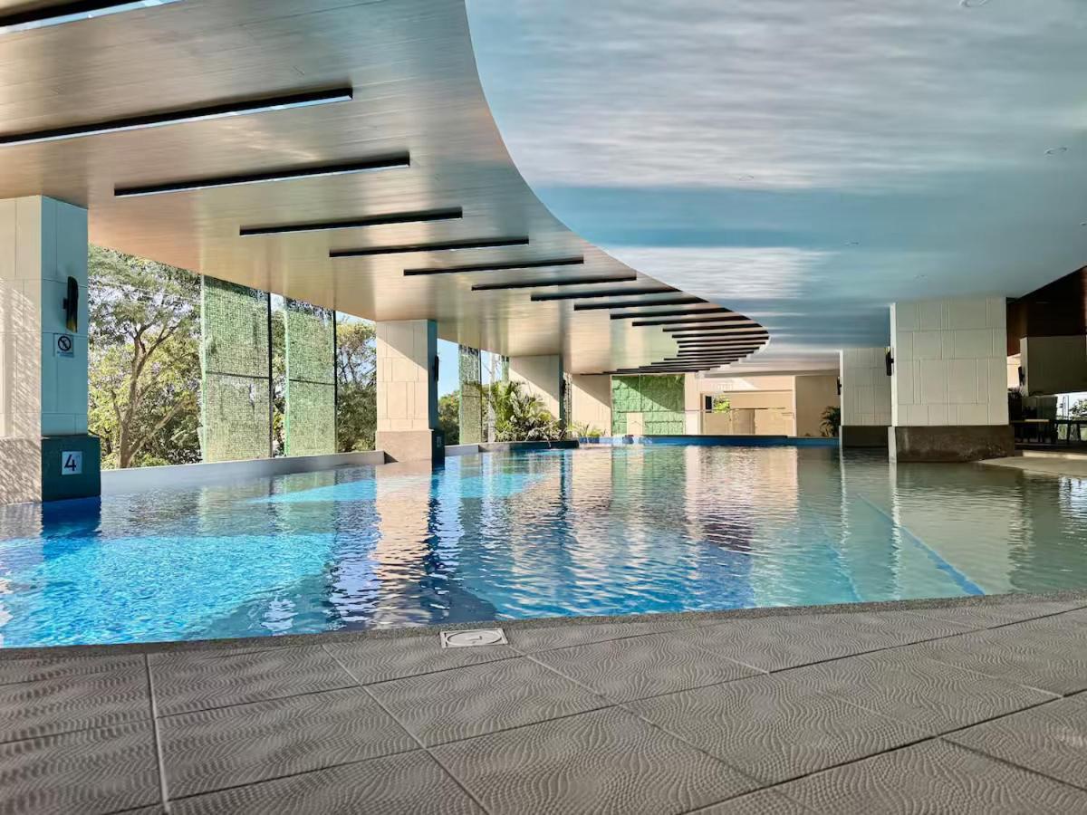 2br Qc Furnished W 300mbps Net Free Pool Use Manila